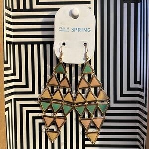 CALL IT SPRING fashion earrings in pastel colors